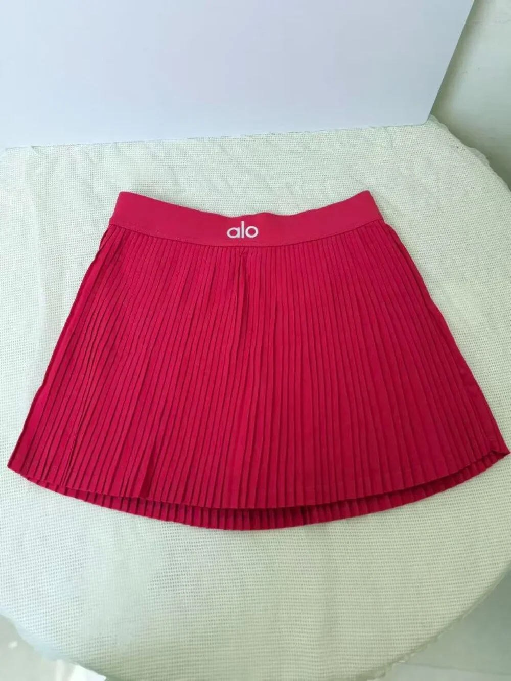 Alo Yoga Raspberry Red Pleated Sports Skirt, Size M
