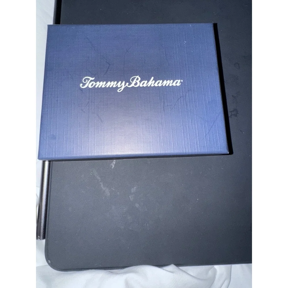 Tommy Bahama elevate your