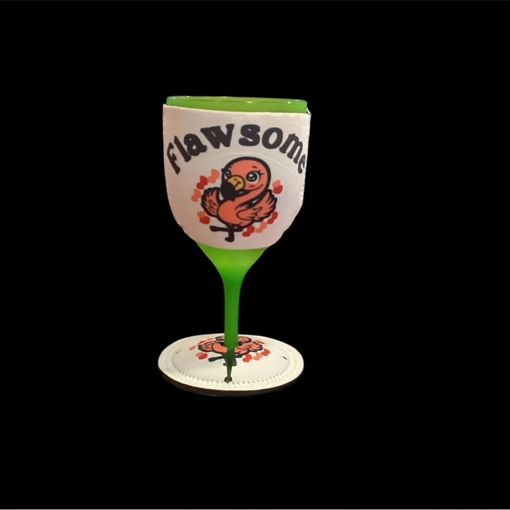 NWT HANDCRAFTED WINE GLASS KOOZIE GREAT GIFT