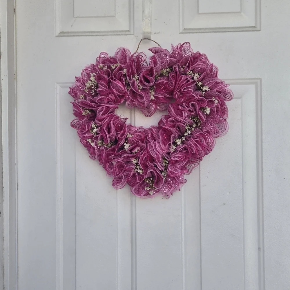 Handmade heart-shaped pink wreath, pink deco mesh Valentine's Day wreath