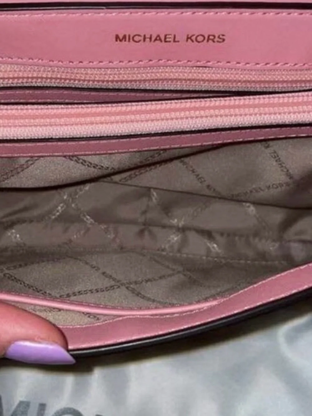 Michael Kors Brown Monogram Shoulder Bag with Pink Trim and Gold Hardware<Rare>✨