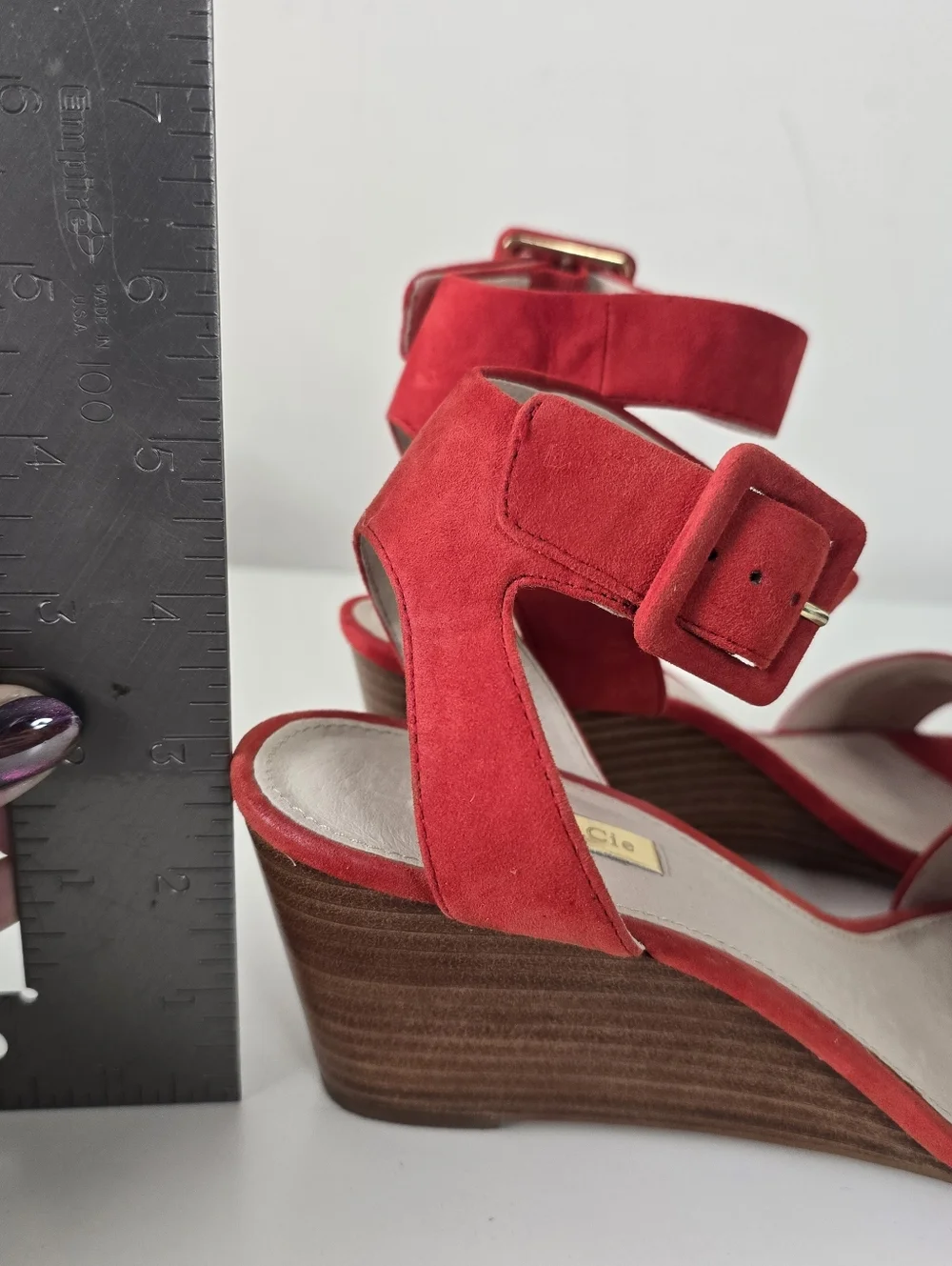 Louise et Cie gently used