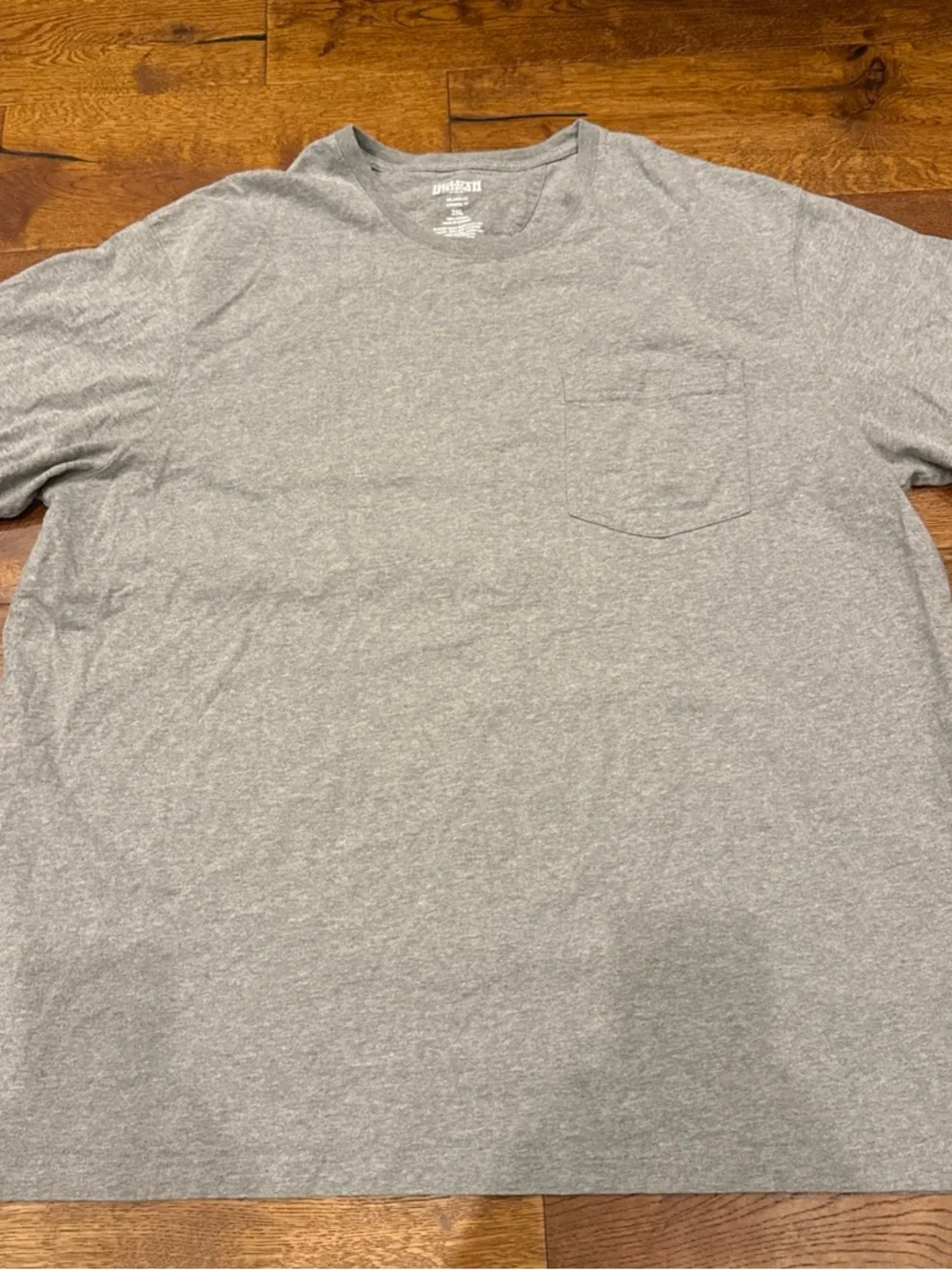 Duluth Trading Co Gray Short-Sleeve Pocket Tee