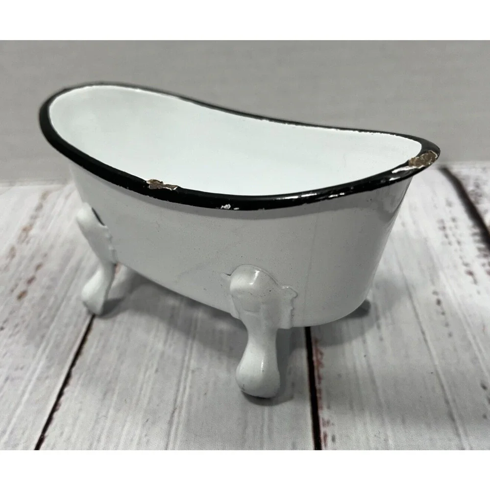 Midwest white bathtub