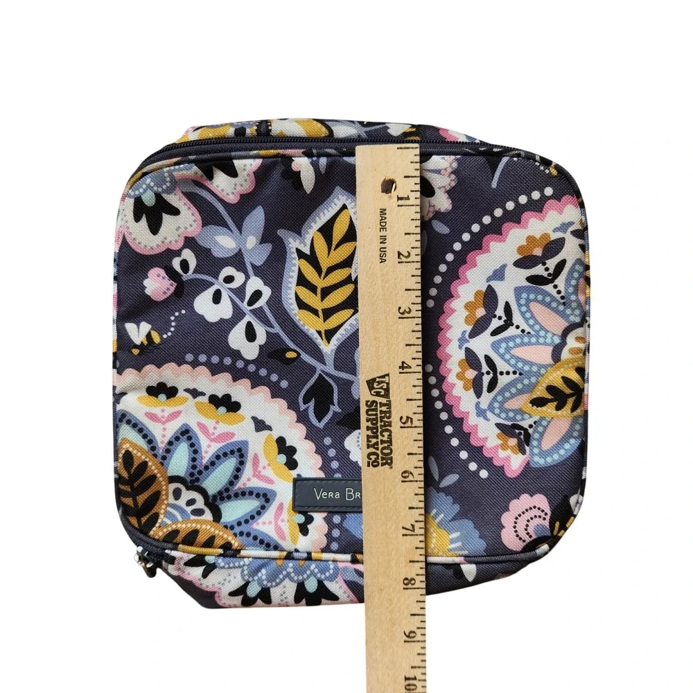 Vera Bradley insulated lunch