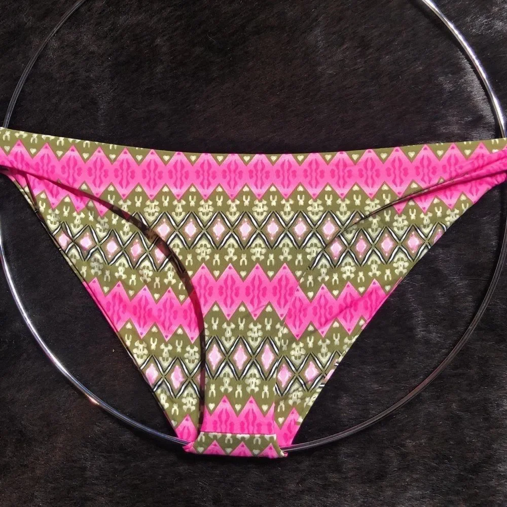 Frankies Bikinis good pre