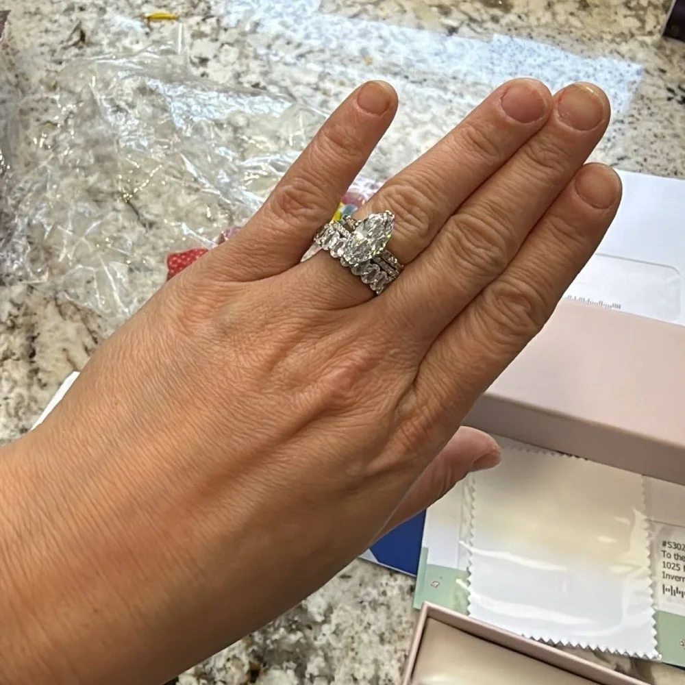 everly ring
