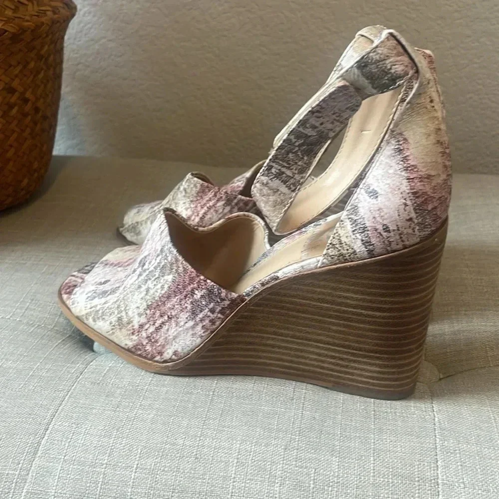 print preowned 8m