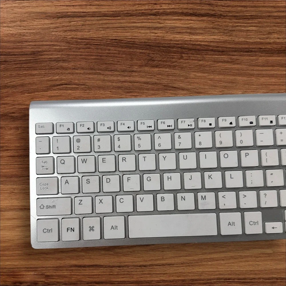 GAMCATZ Wireless Keyboard‎ Slim Compact Computer Keyboard PC Laptop Silver