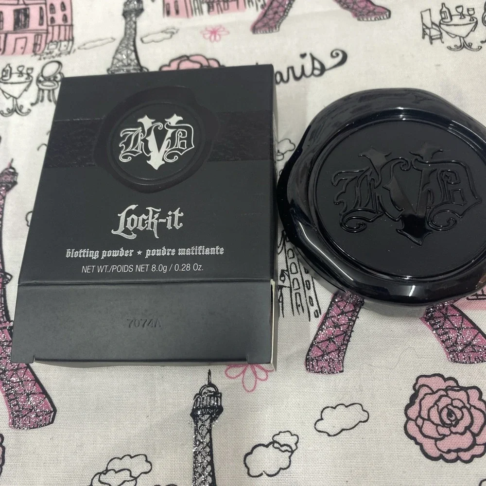 Kat Von D Lock-it Blotting Powder Matifiante Shade Deep Read Description