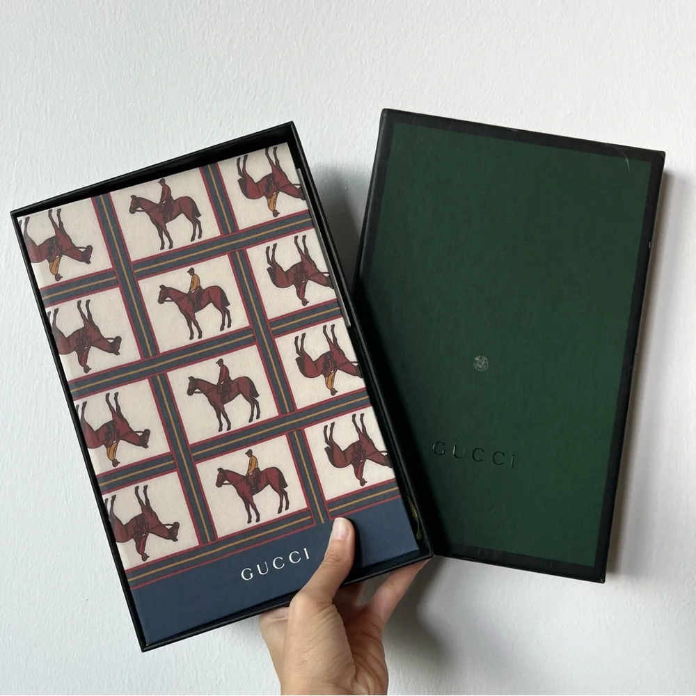 Gucci cartoleria stationery