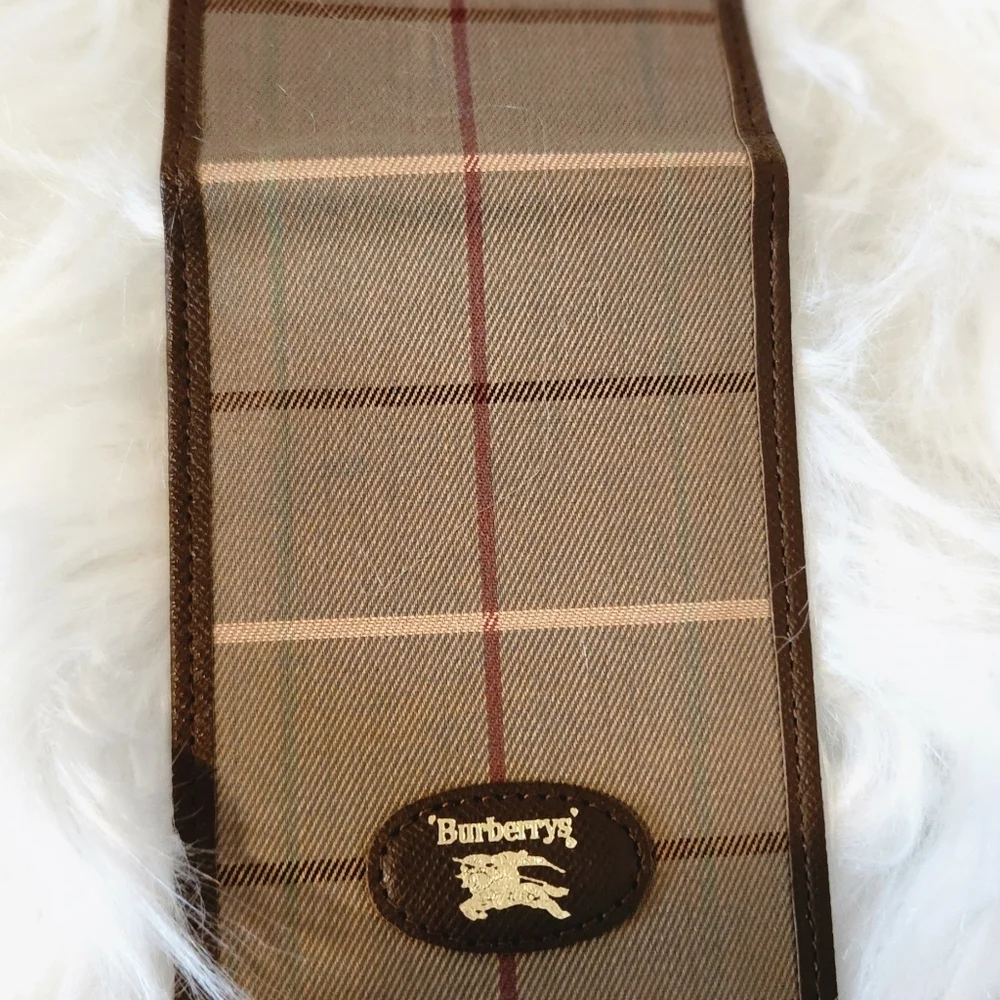 Burberry stylish card