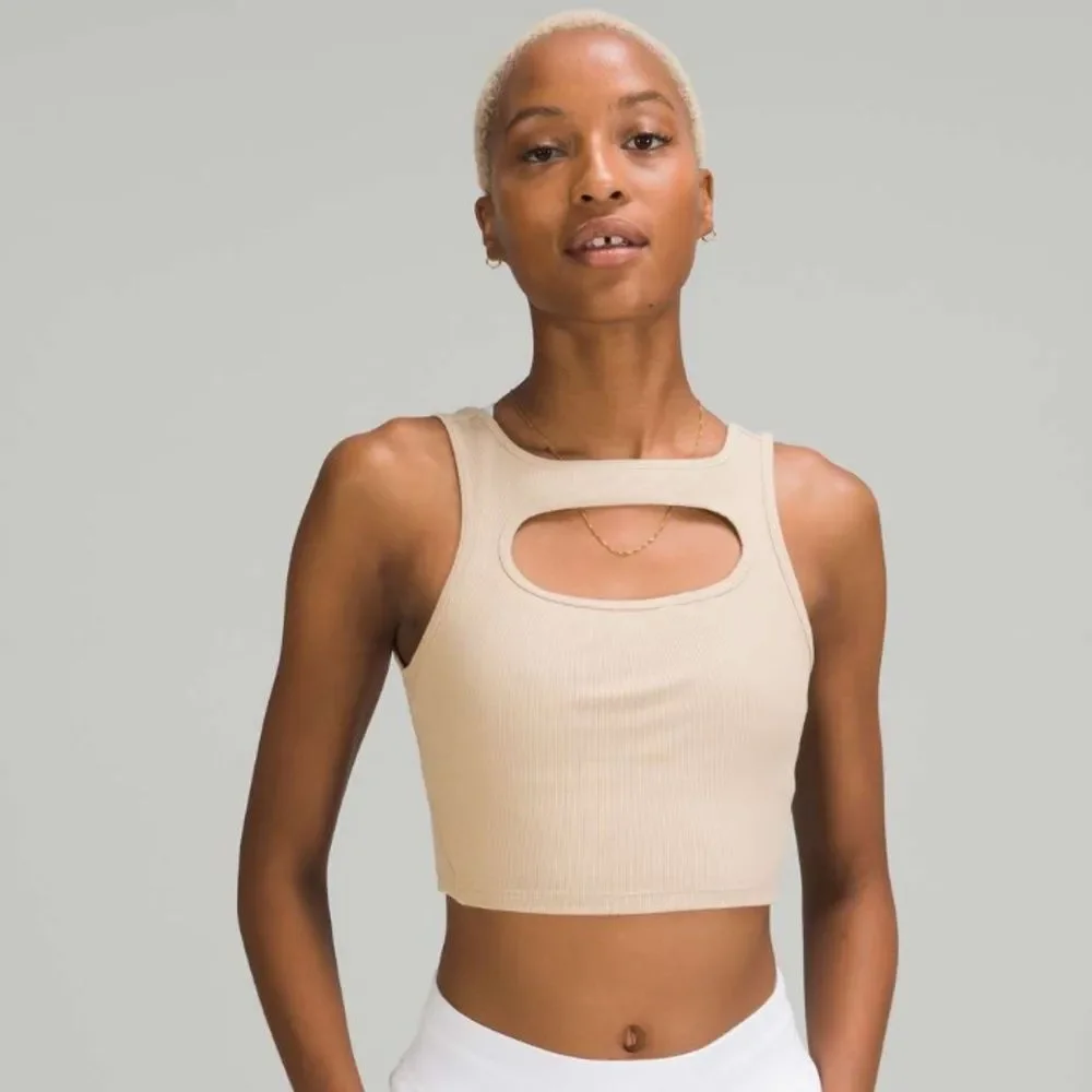 lululemon athletica light signs