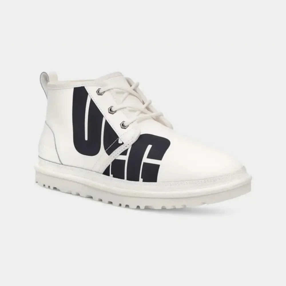 UGG Men’s Neumel Chopd White‎ Leather Chukka Boots size 9
