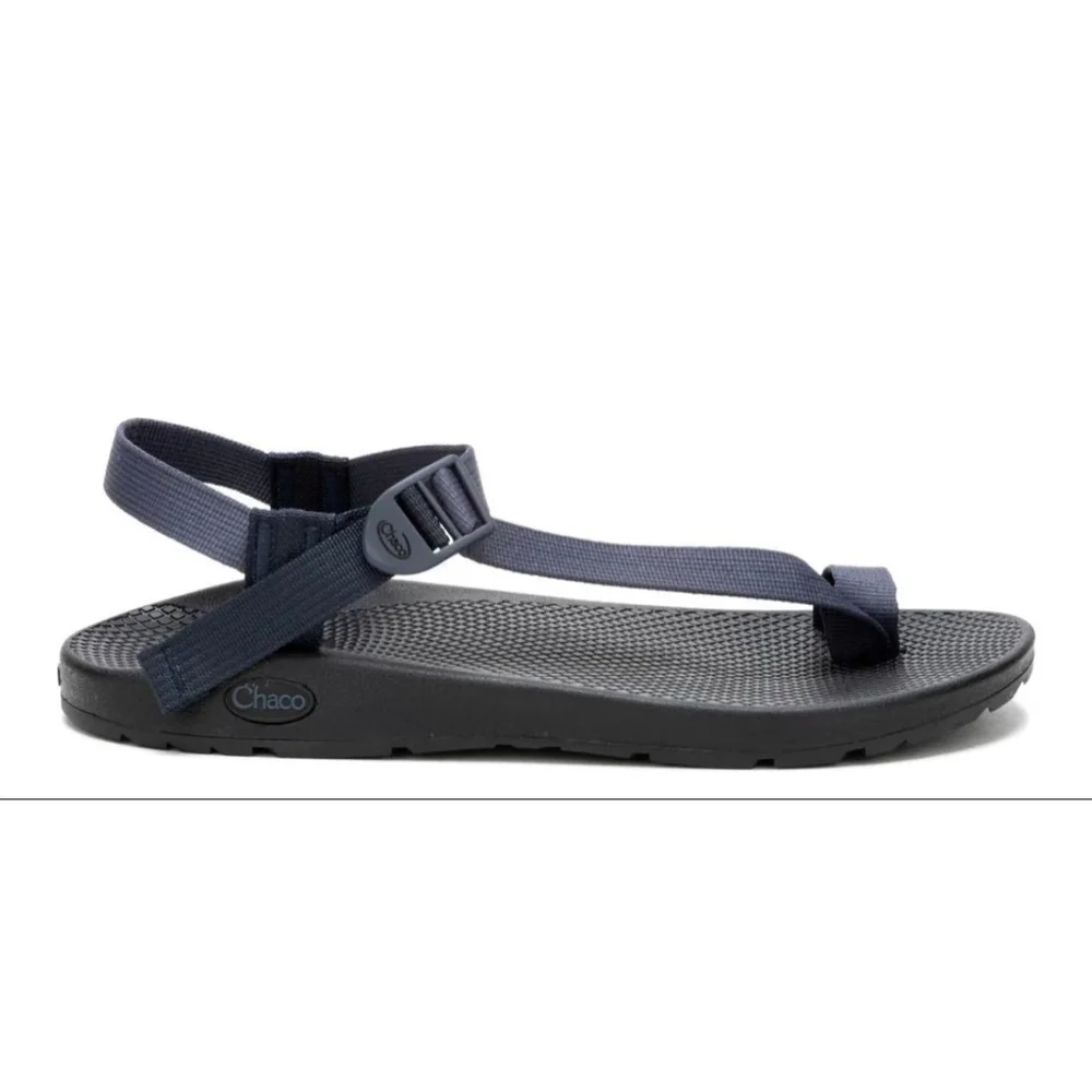Chaco men 10