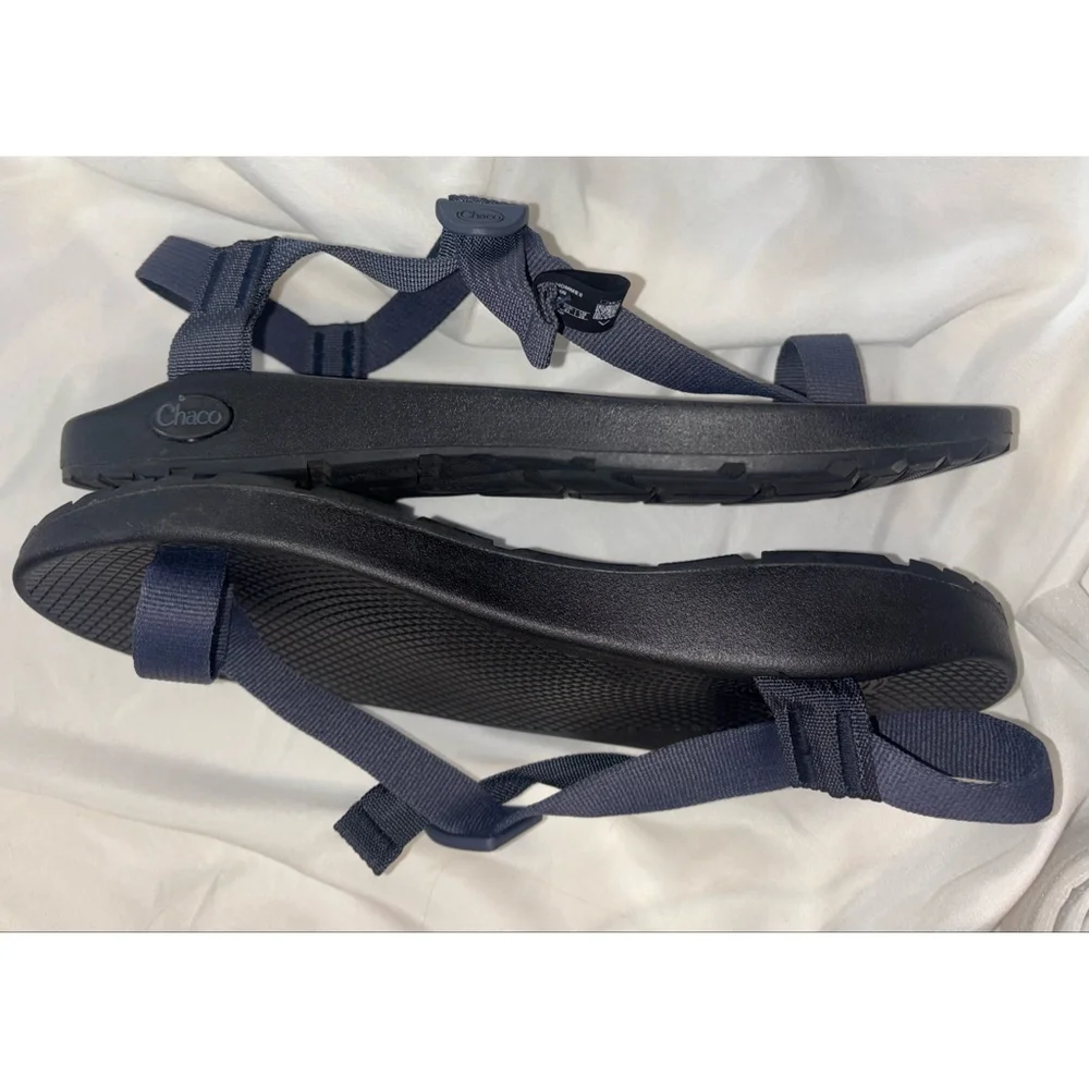 Chaco men 10
