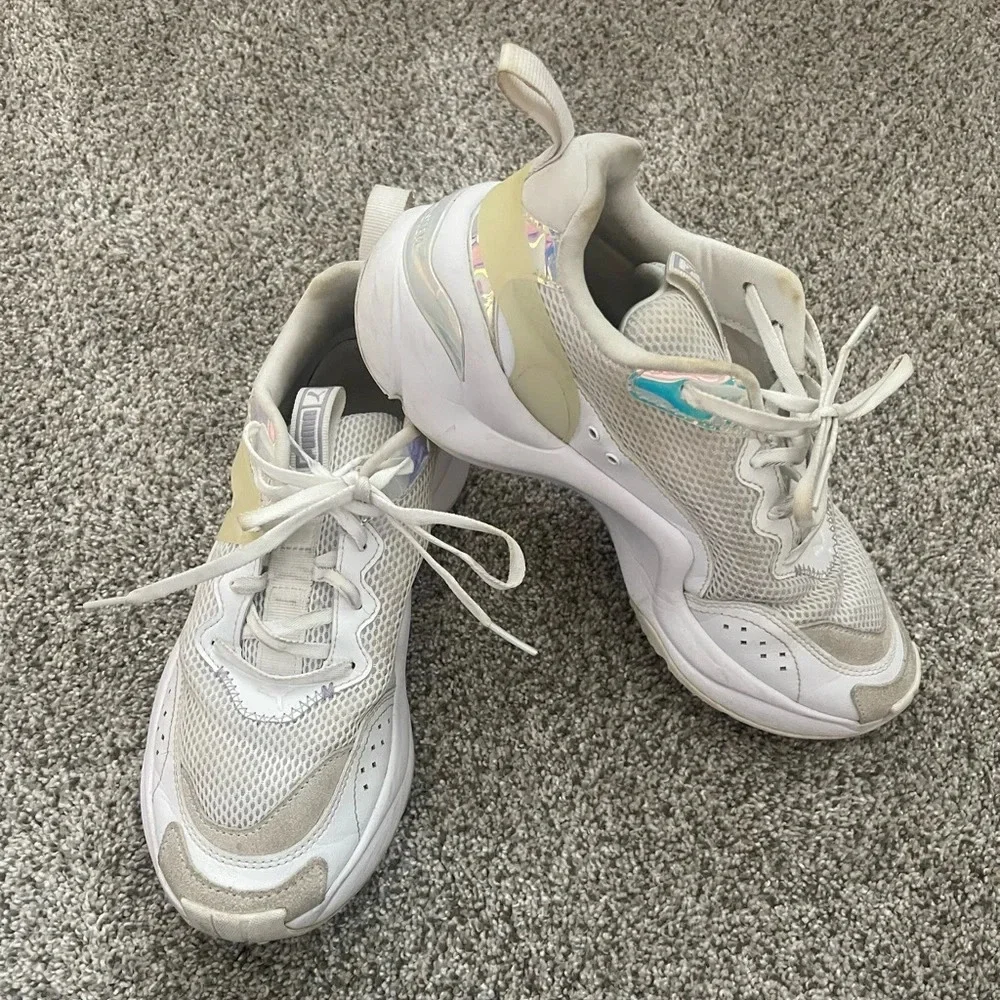 Puma Sneaker Shoe Rise Glow White Reflective Iridescent Women’s Size 8 Retro