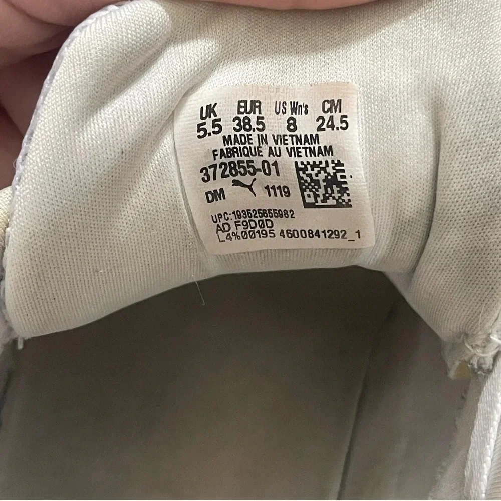 Puma sneaker shoe