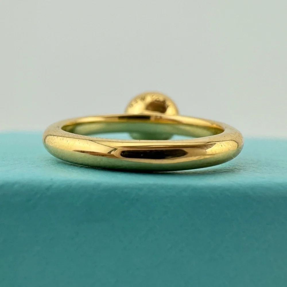 Tiffany & Co. crafted 18k