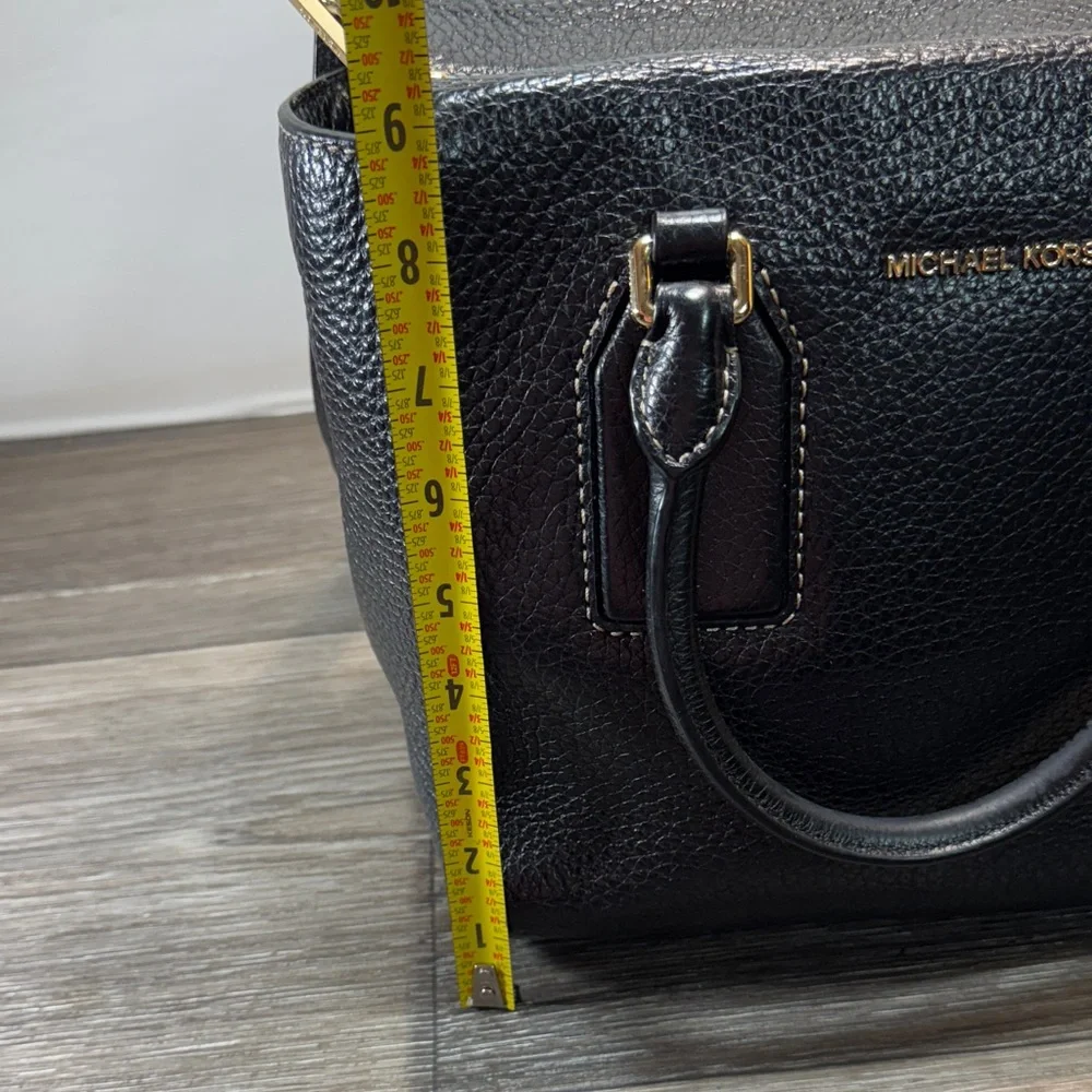 Michael Kors chic versatile