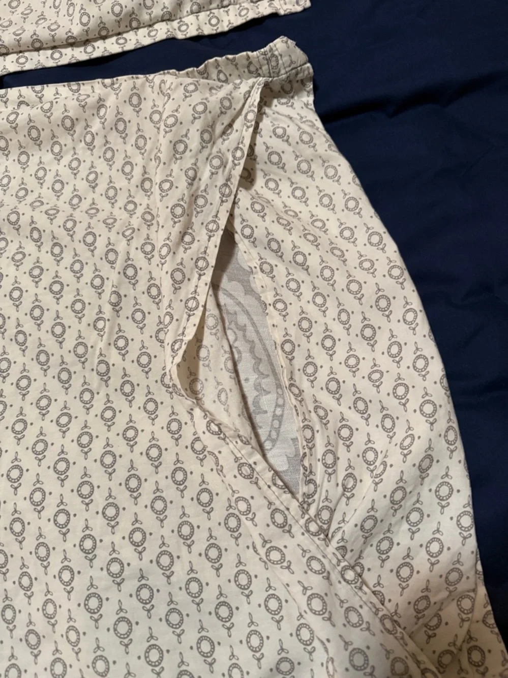 Mainstays - Jumbo/Queen Pillow Coverings - Paisley
