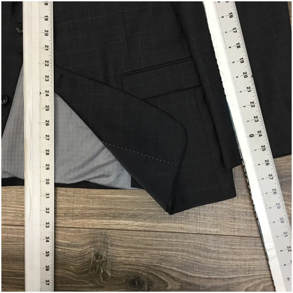 Tommy Hilfiger sleeves specifics preowned