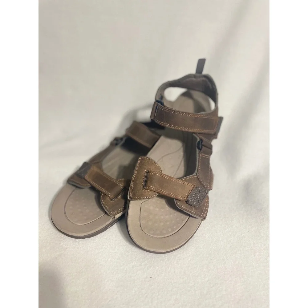 Clarks brand style