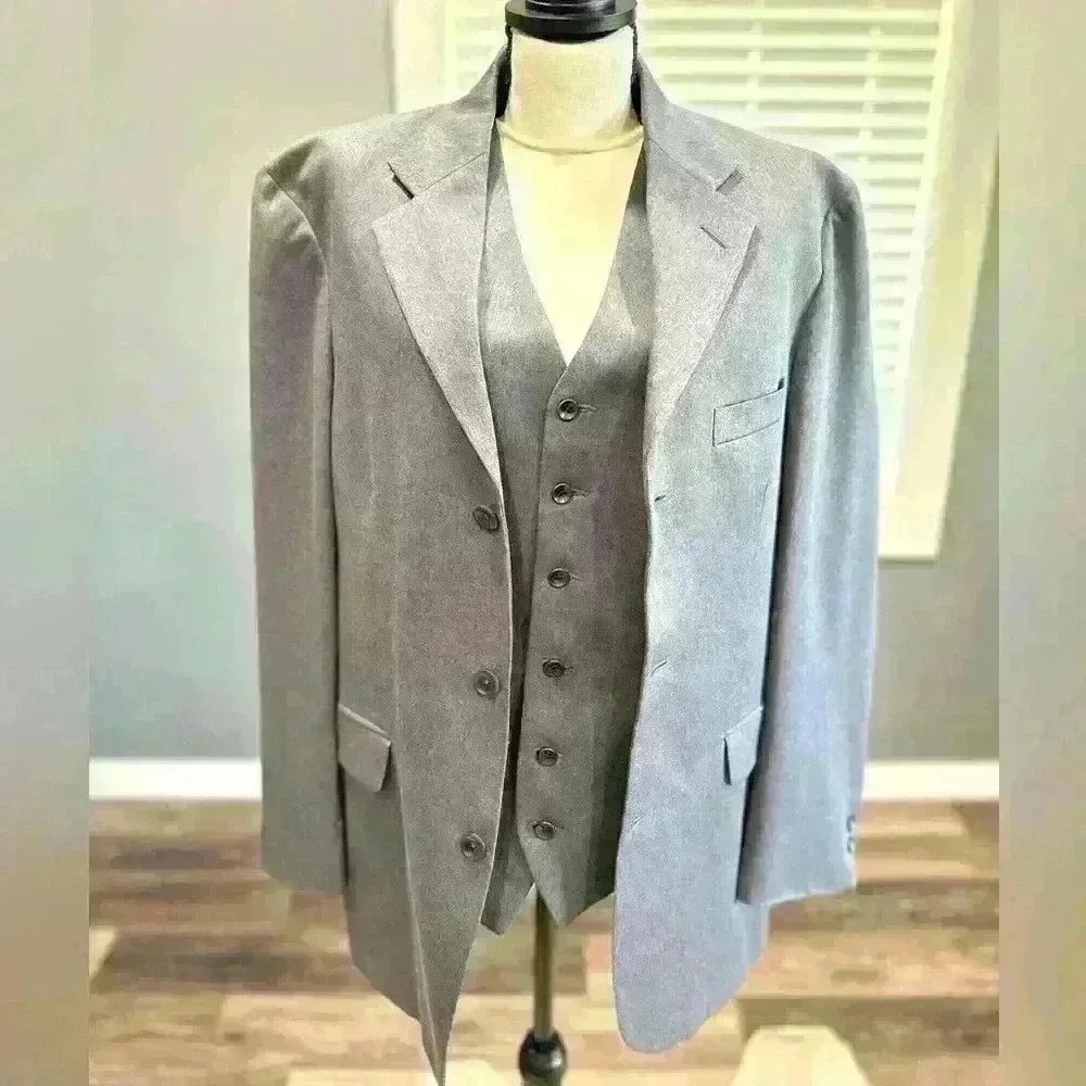 J. Ferrar Mens 38R Gray Blazer and Vest Set Two Piece Modern Fit Suit Jacket