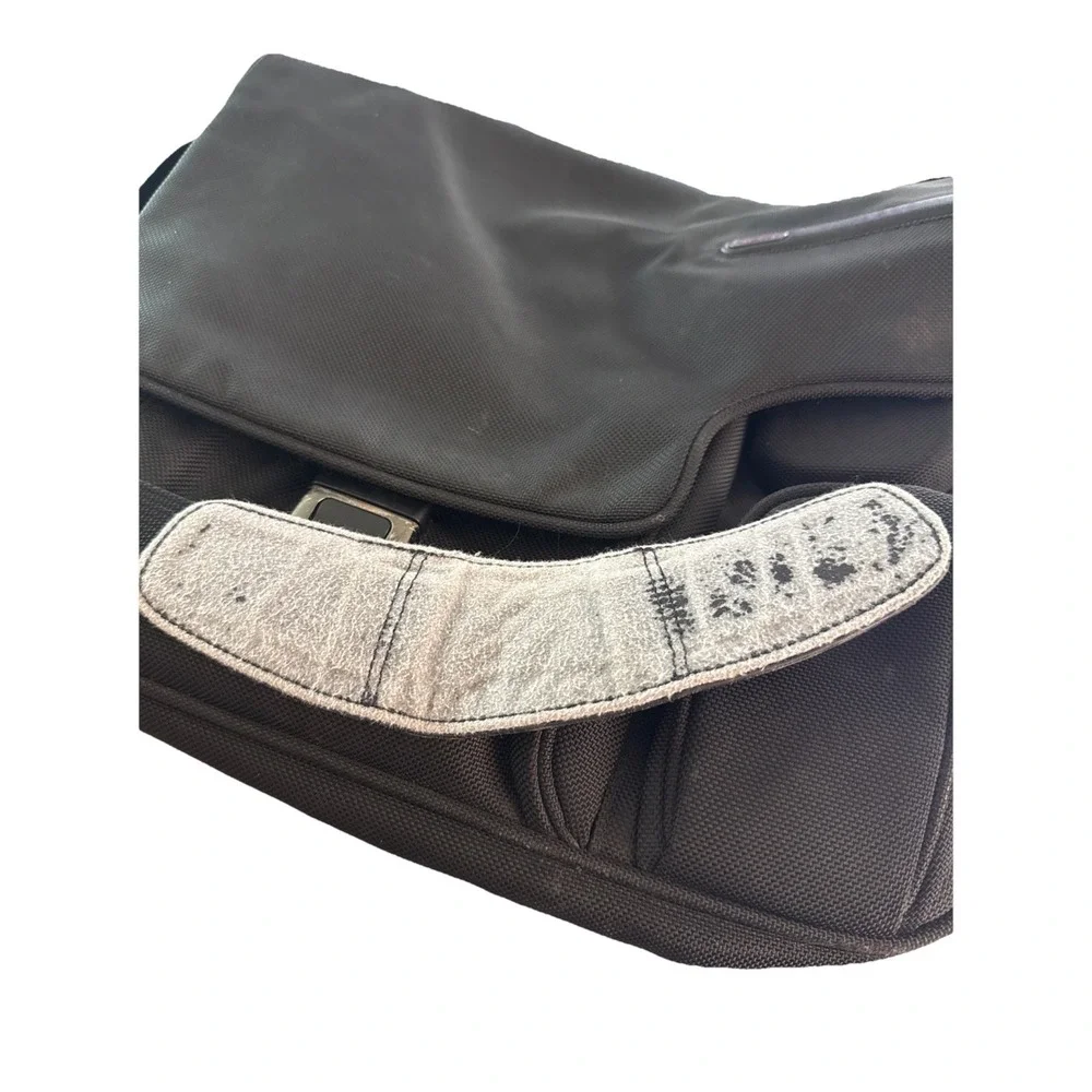 Tumi preowned decent