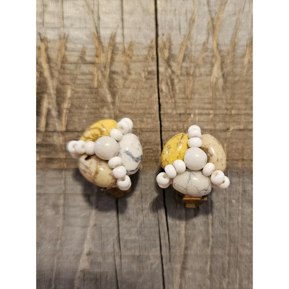 N/A vintage stone