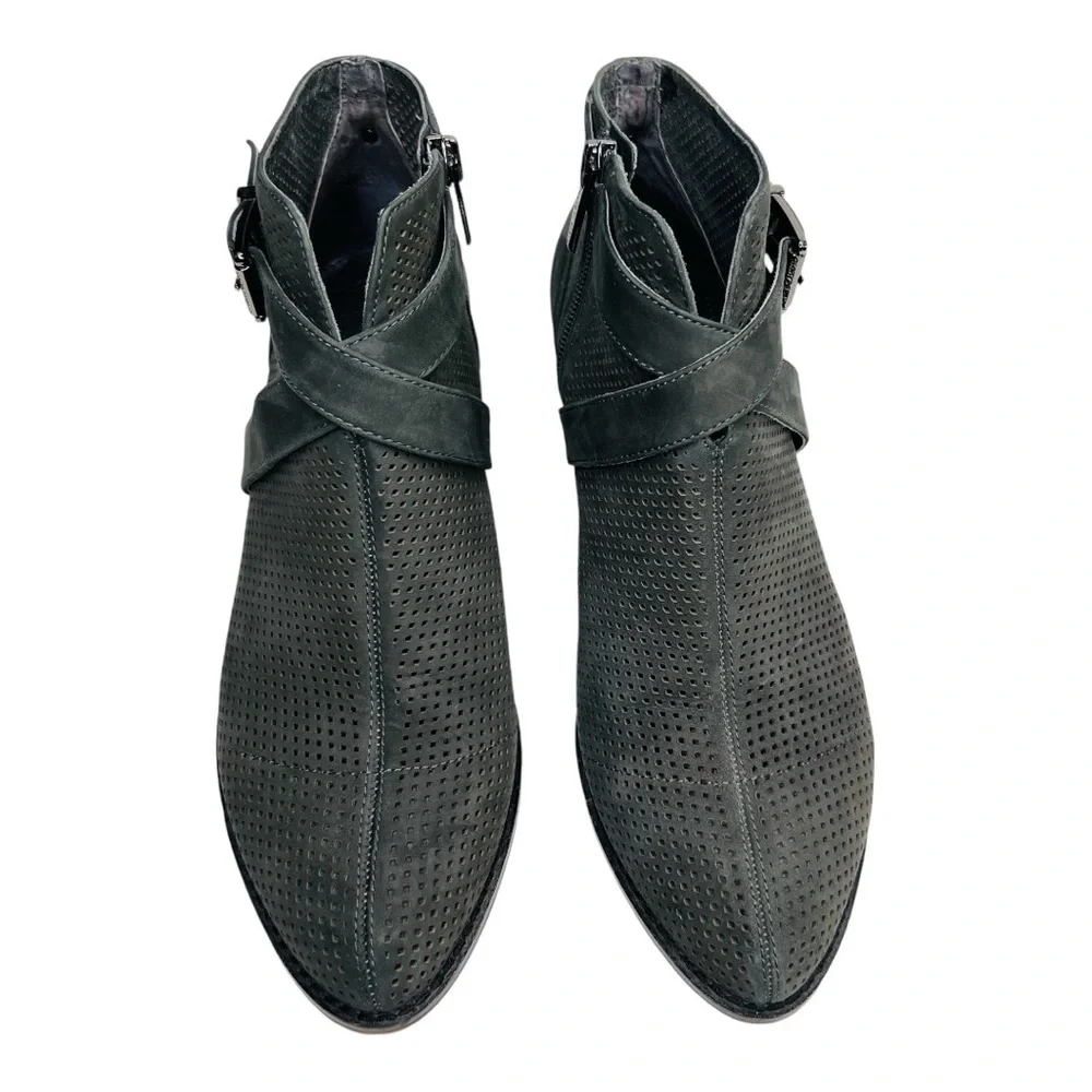 Vince Camuto women’s size