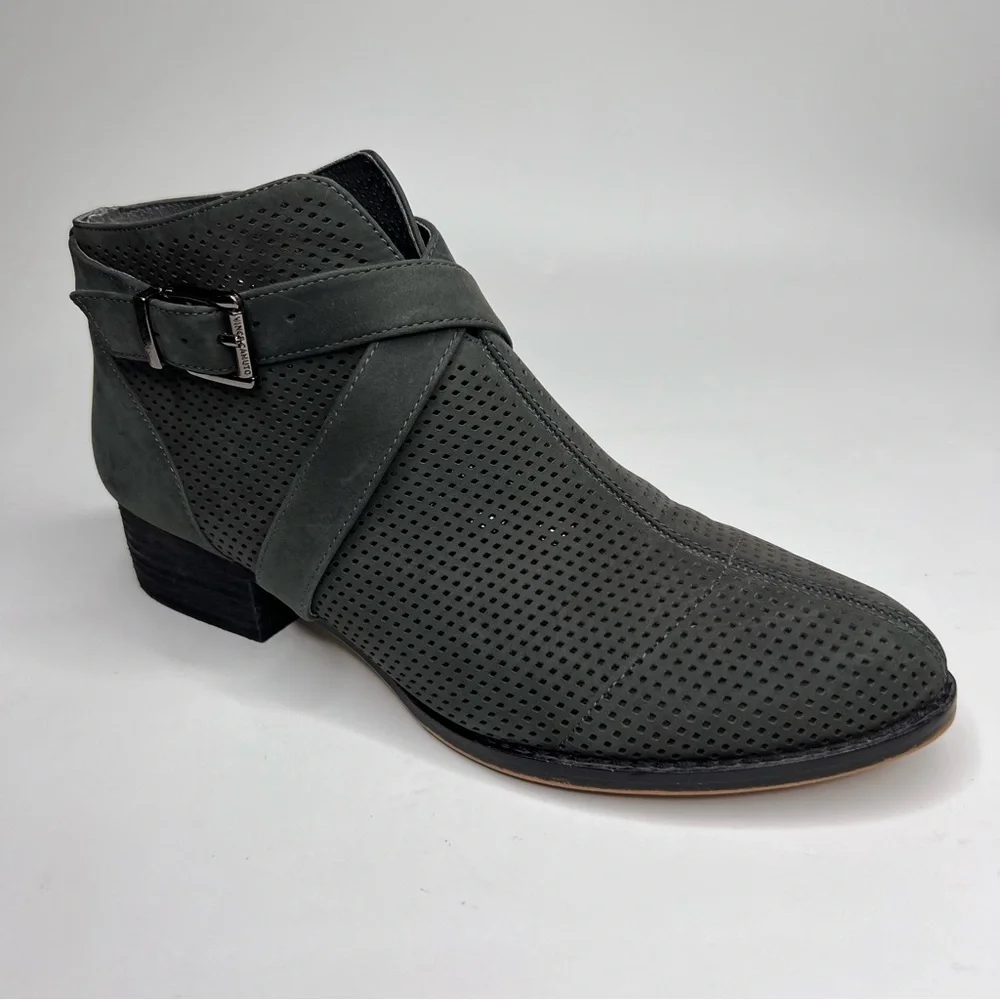 Vince Camuto women’s size