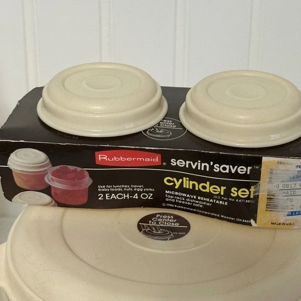 Rubbermaid **please see