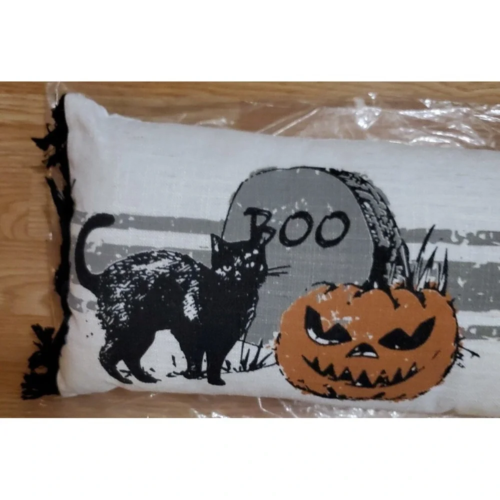 The Unbranded Brand this halloween