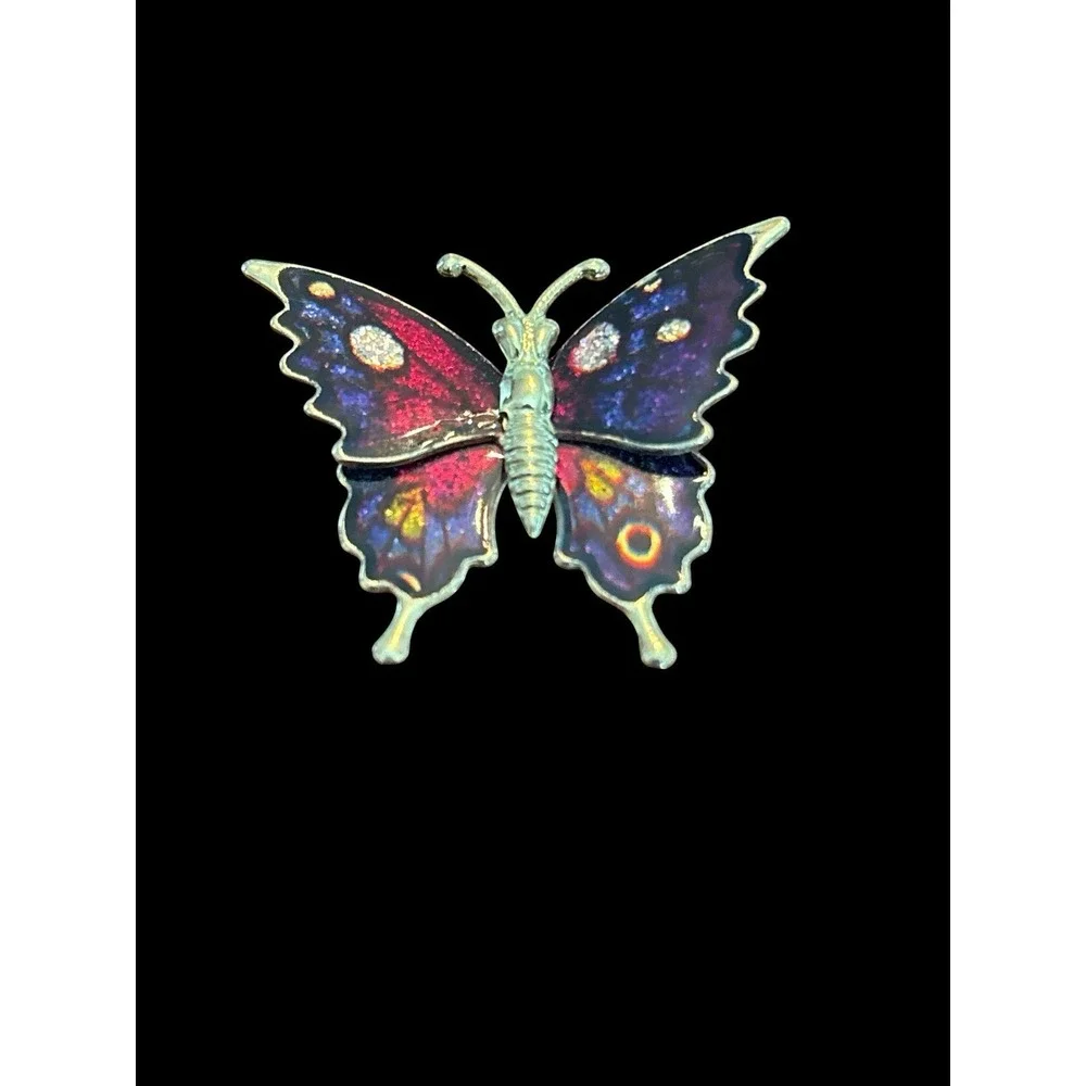 The Unbranded Brand insects sparkle signifies
