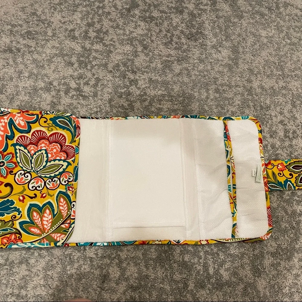 Vera Bradley gorgeous unused