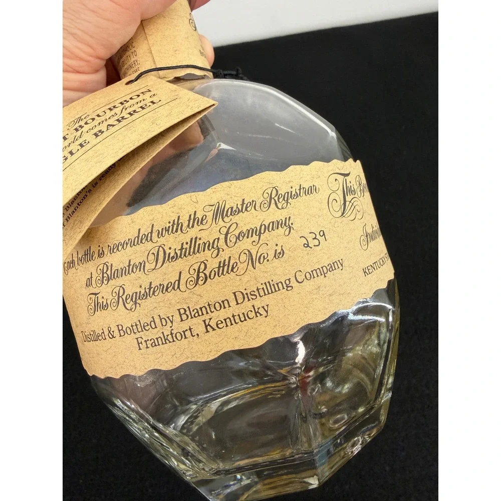 Blanton's Single Barrel Bourbon Whisey Empty Bottle Stopper Ltr O 750ml Unrinsed