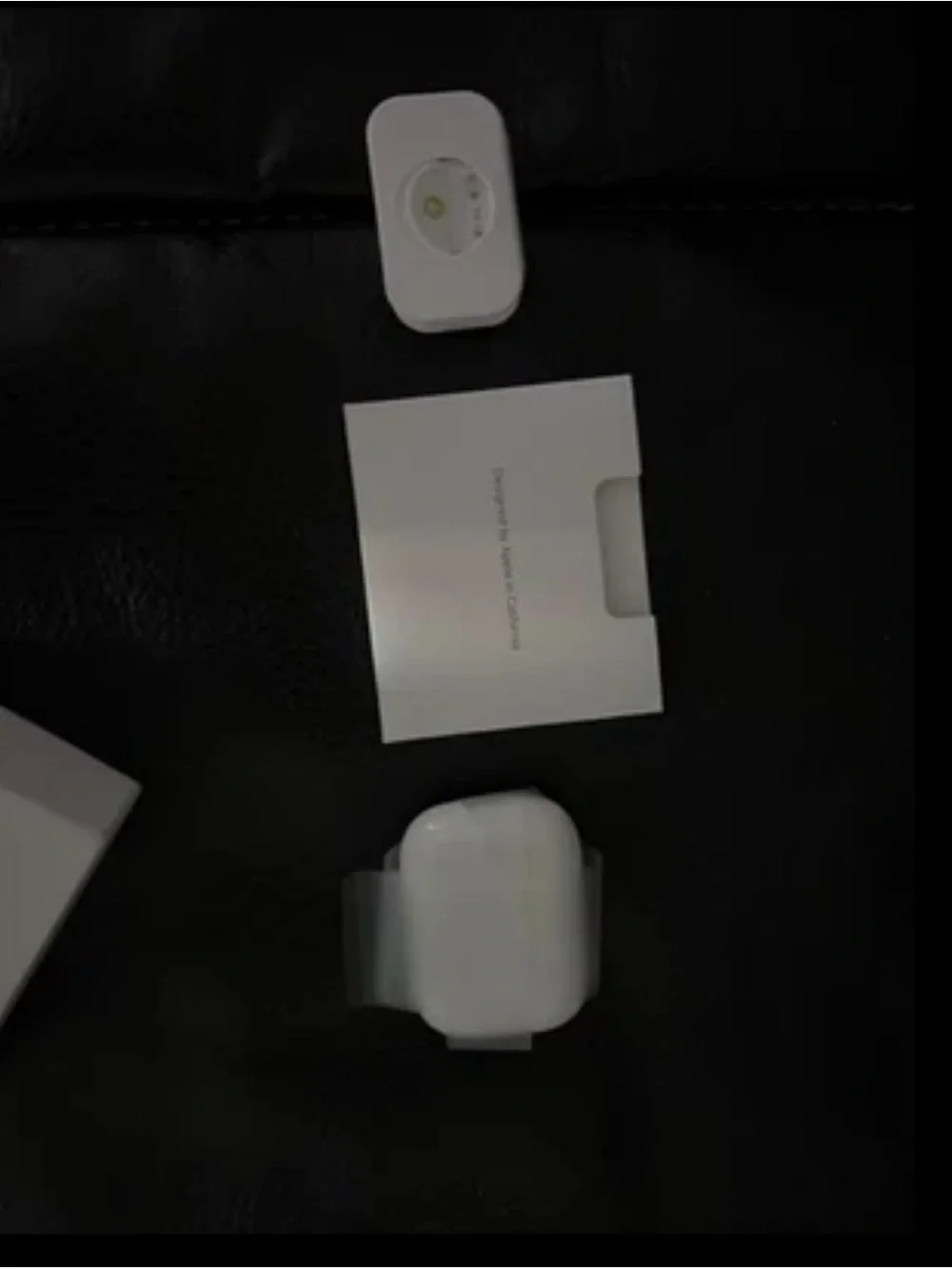 Apple genuine airpods