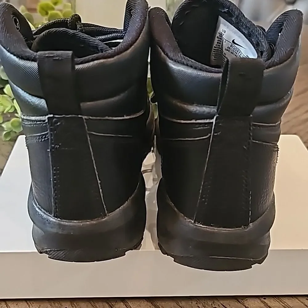 Nike black leather hightop boot size 1