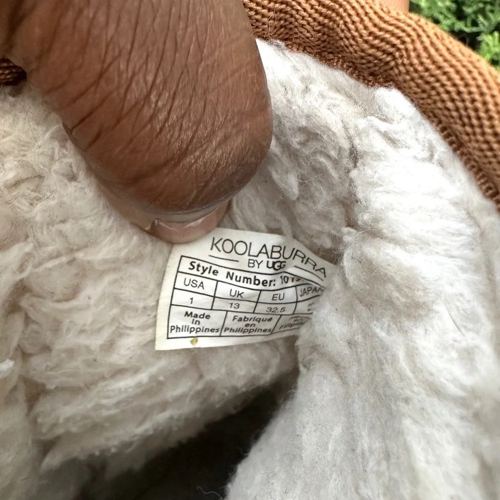 Koolaburra By UGG preowned girls