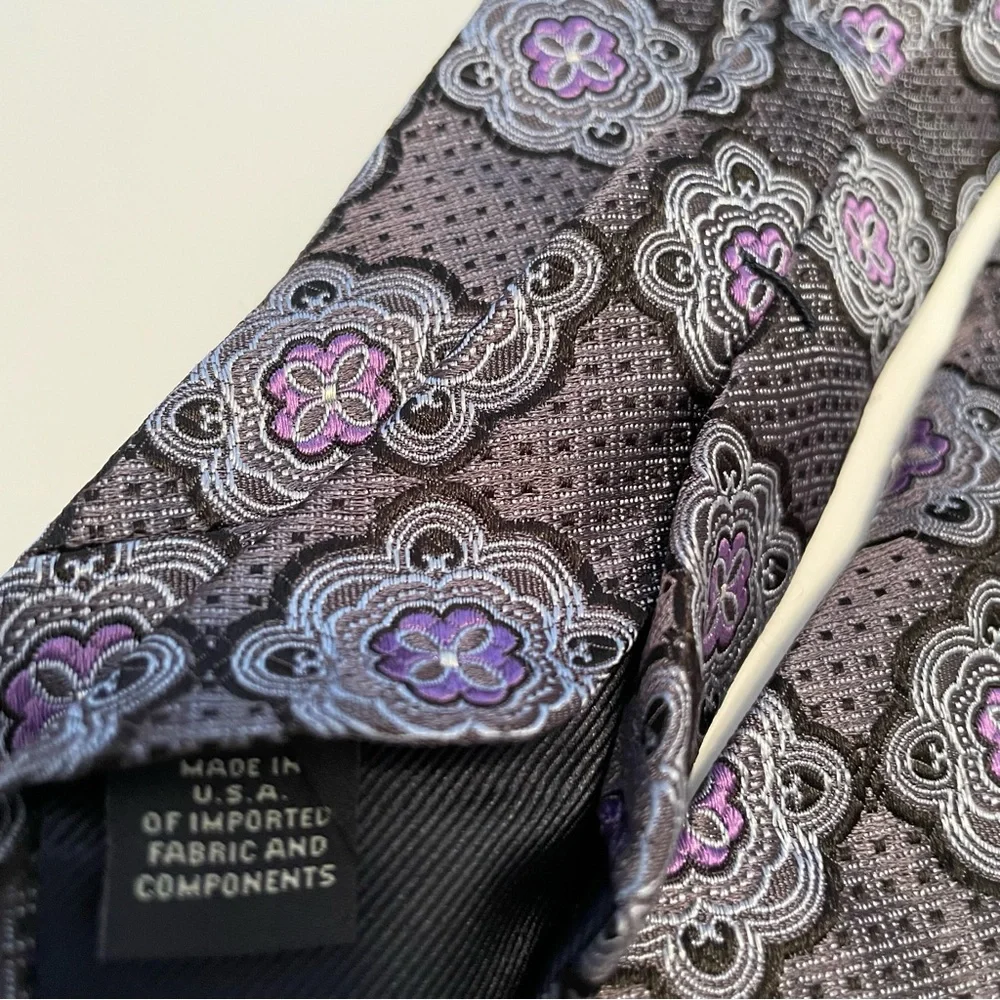 Hart Schaffner Marx mandala purple