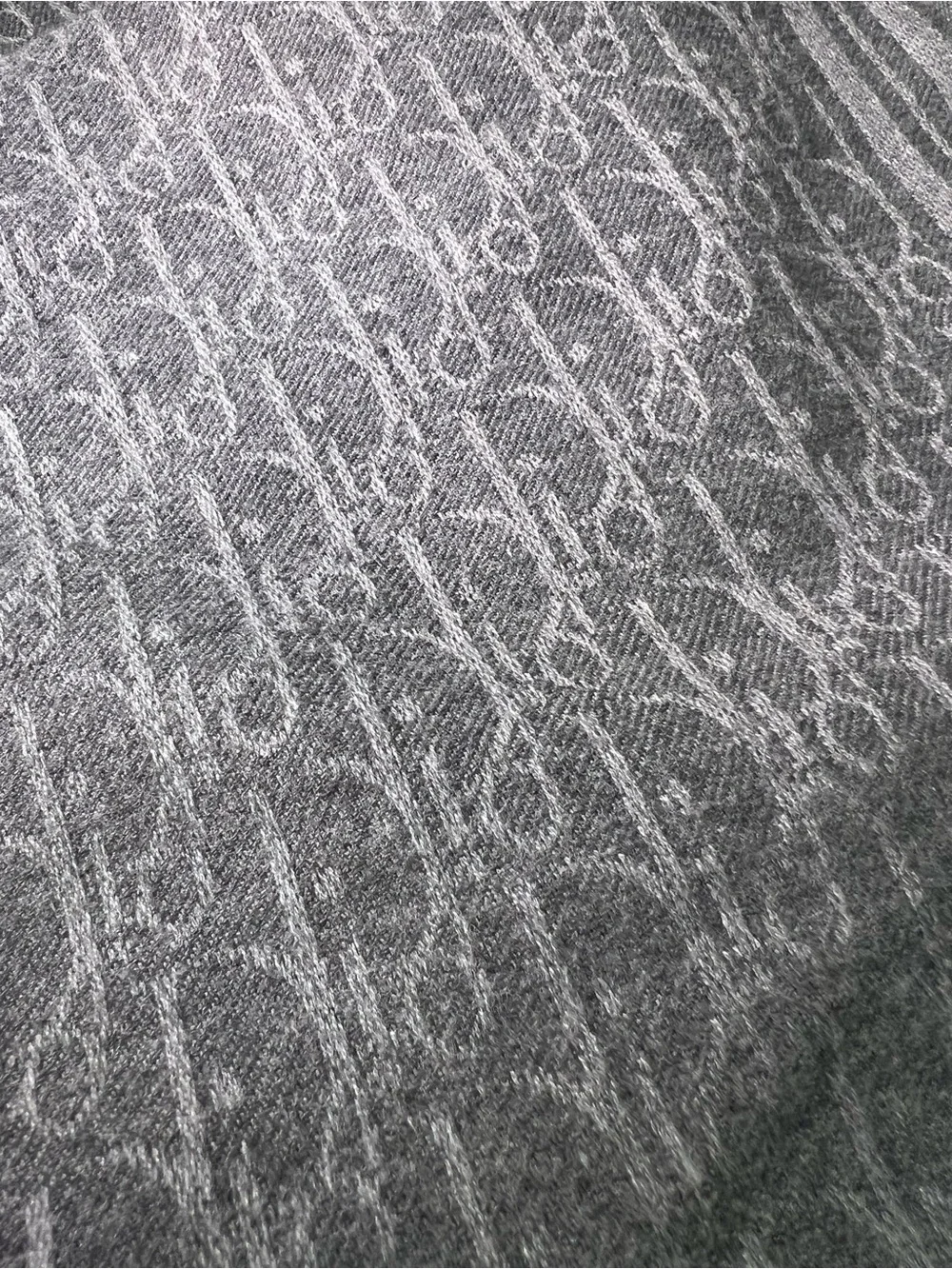 Dior soft cashmere