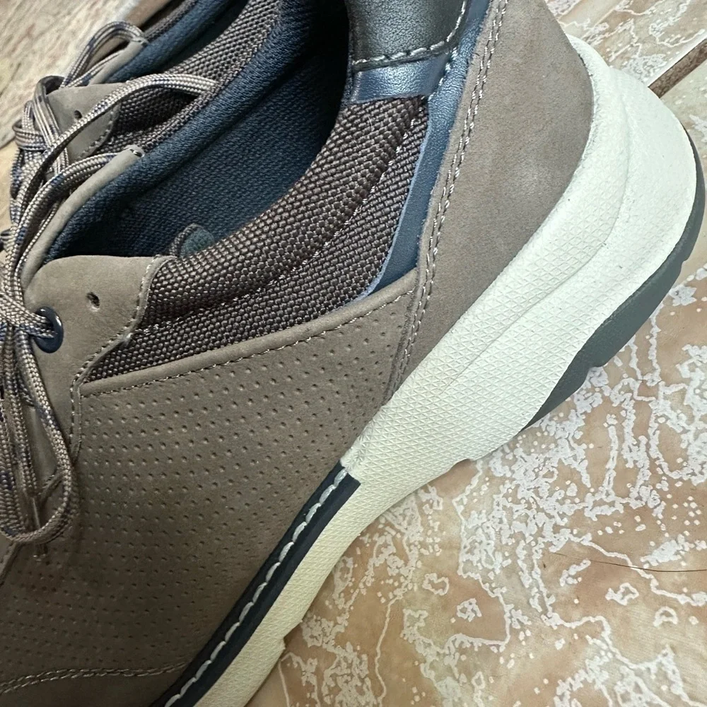 Florsheim nwot toe