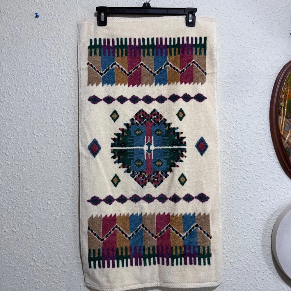 Vintage Made In US Southwestern Style 100% cotton Bath Hand Towel Off White NWOT