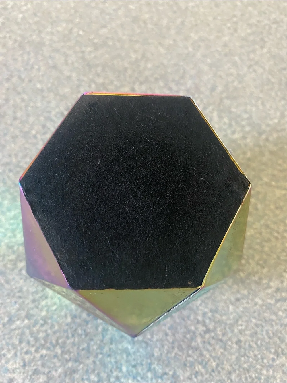 N/A stylish iridescent