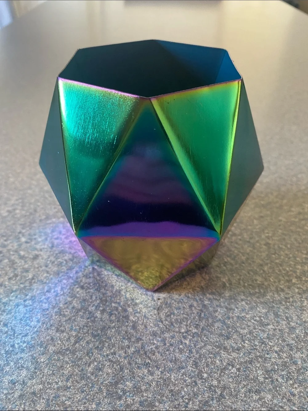 N/A stylish iridescent
