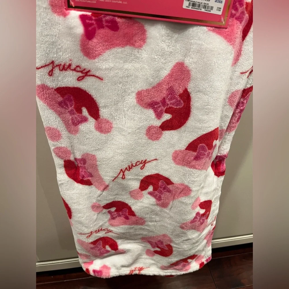 Juicy Couture soft stylish