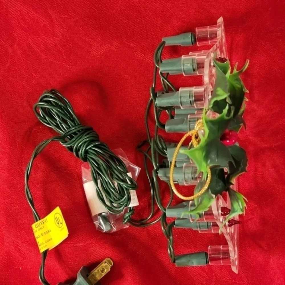 Vintage 20 Lite Twin Double Bell Tree Top Holly Berry‎ Christmas Holidays