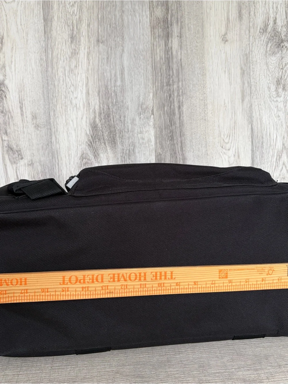 High Sierra Switch Blade industrial duffle Camera bag Black New Equipment gym