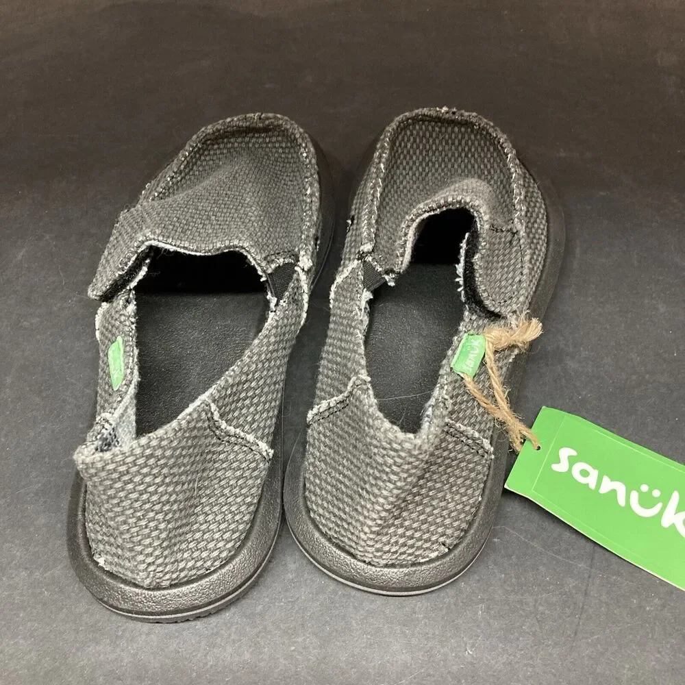 Sanuk product pair